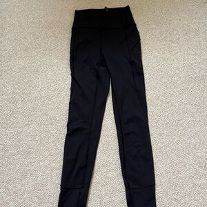 Lululemon in movement leggings